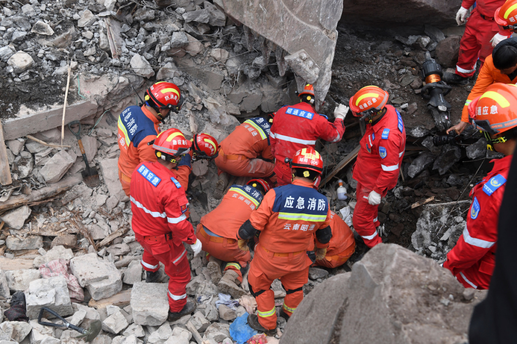 แผ่นดินไหวรุนแรง บริเวณชายแดนจีน-คีร์กีซสถานล่าสุด 1